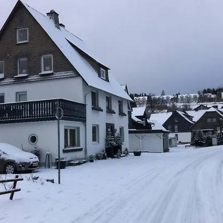 Gruppenhaus Bis Zu 24 Personen In * Winterberg